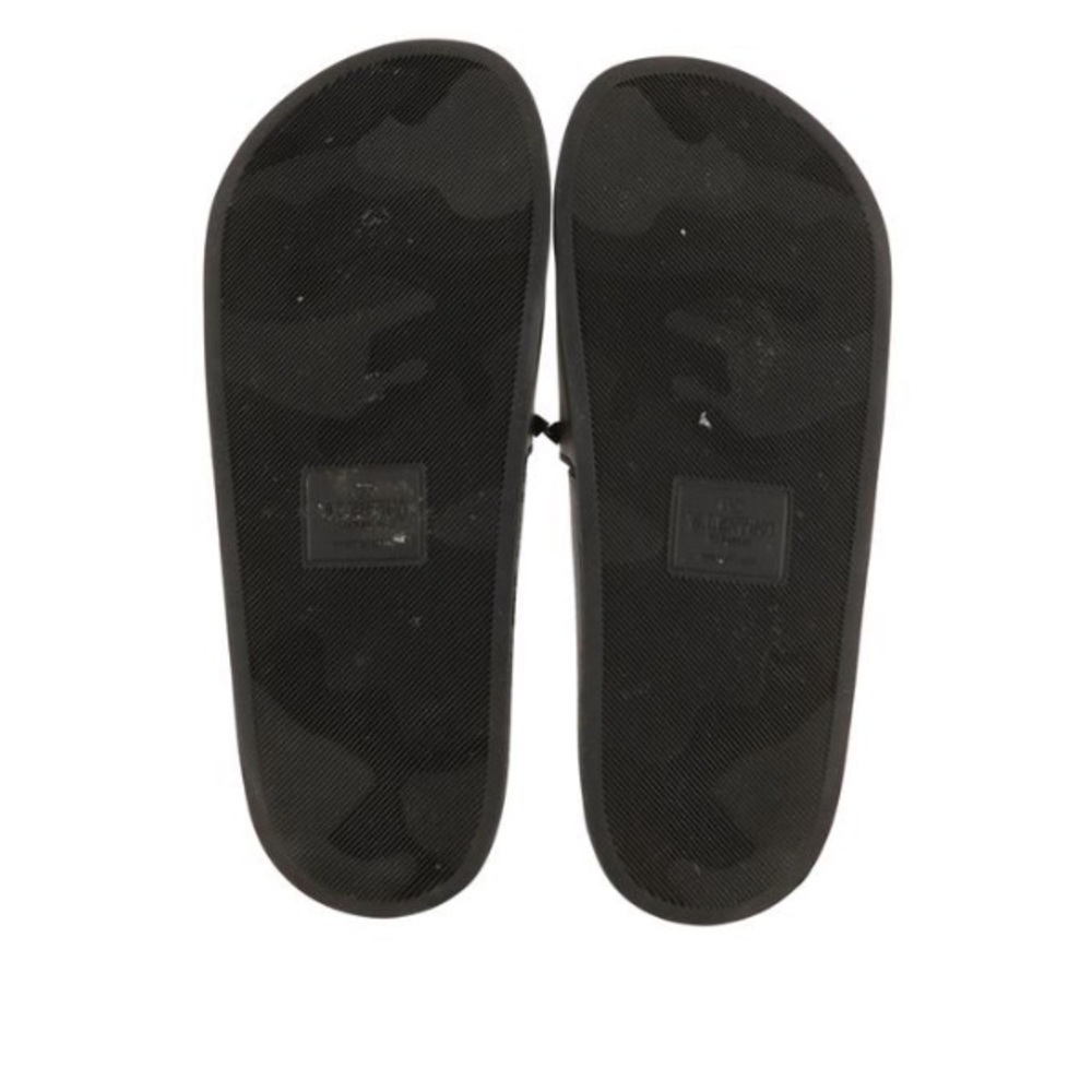 Valentino Black PVC Rockstud Pool Slides - Picture 6 of 14